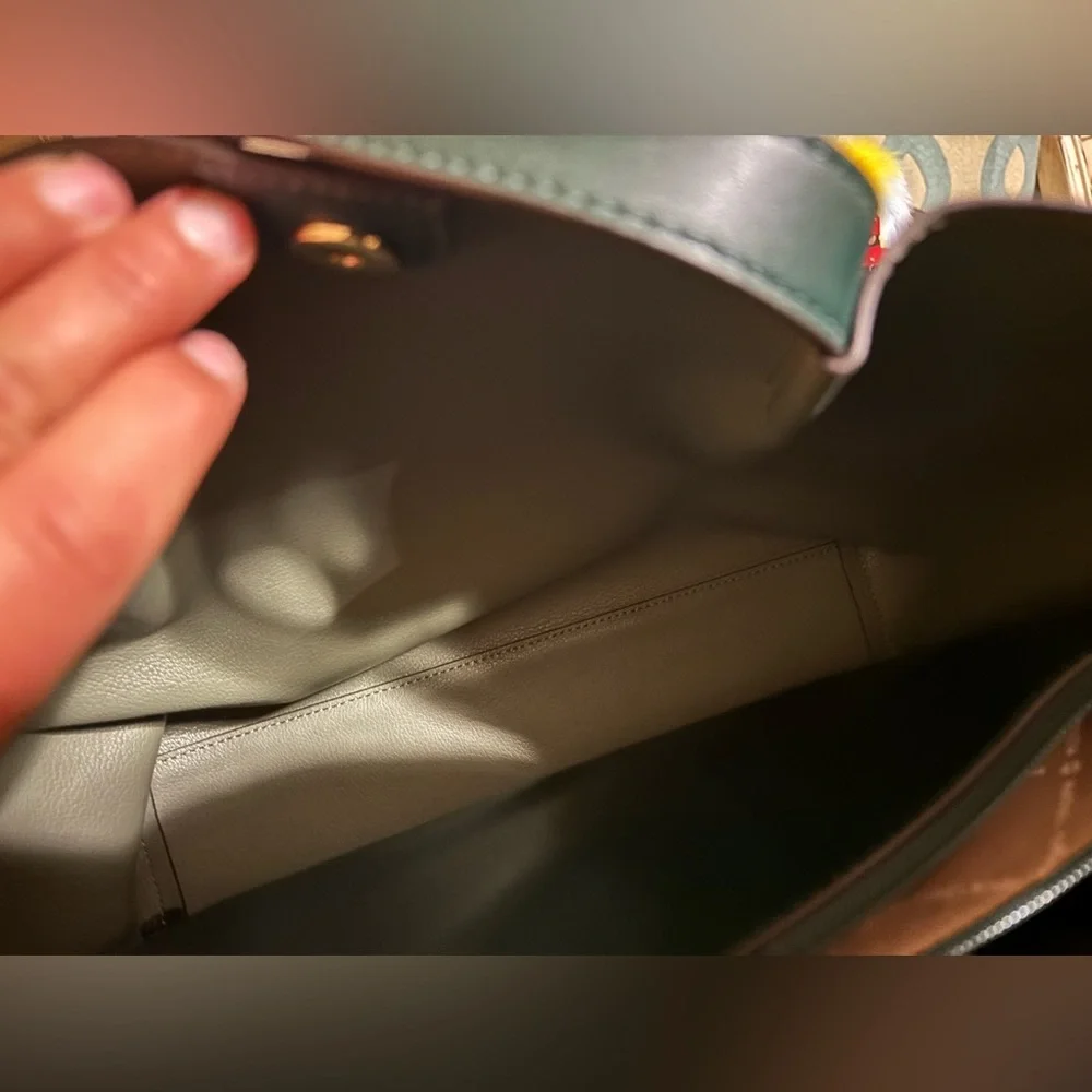 Emilia Large Pebbled Leather Tote Bag - Picture 5 of 6